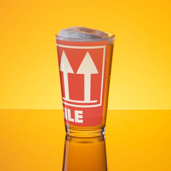 Verre à pinte "FRAGILE 473 ml" – Image 2